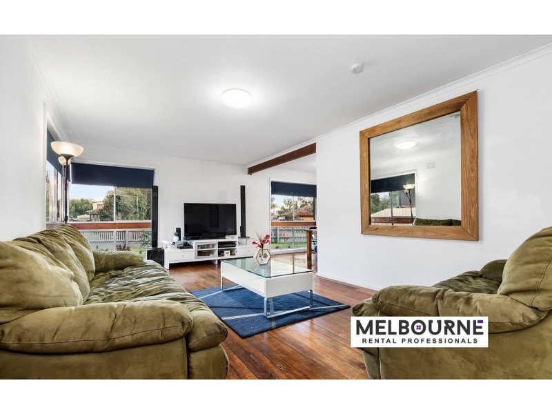 5 Bourke Road, Melton South VIC 3338