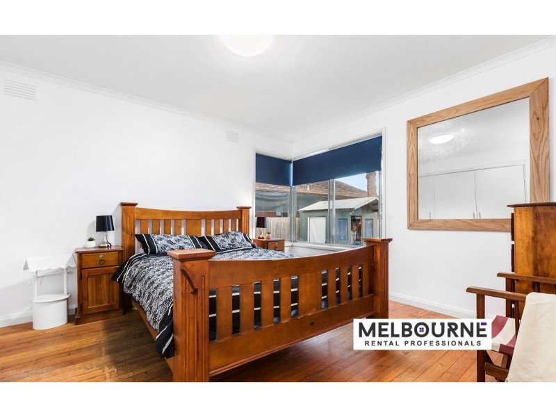 5 Bourke Road, Melton South VIC 3338