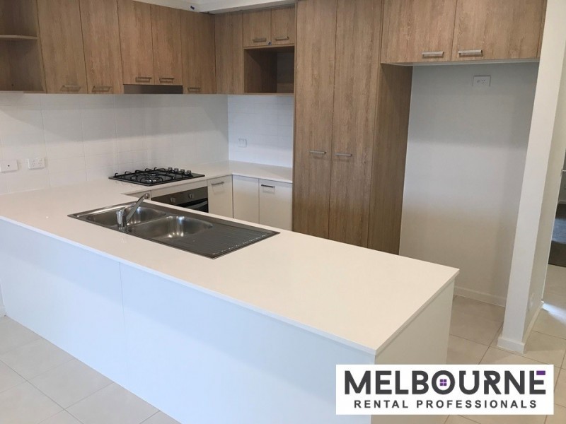 14 Nunkeri Court, Clyde North VIC 3978