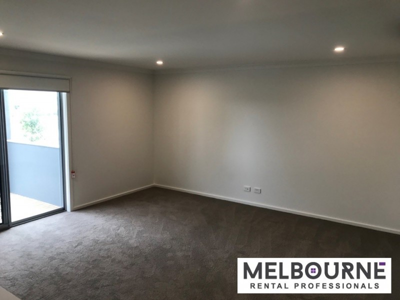 14 Nunkeri Court, Clyde North VIC 3978