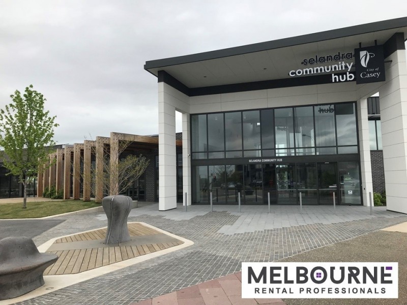 14 Nunkeri Court, Clyde North VIC 3978