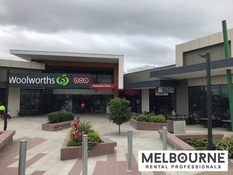 14 Nunkeri Court, Clyde North VIC 3978