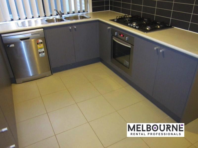2 Tanner Mews, Point Cook VIC 3030