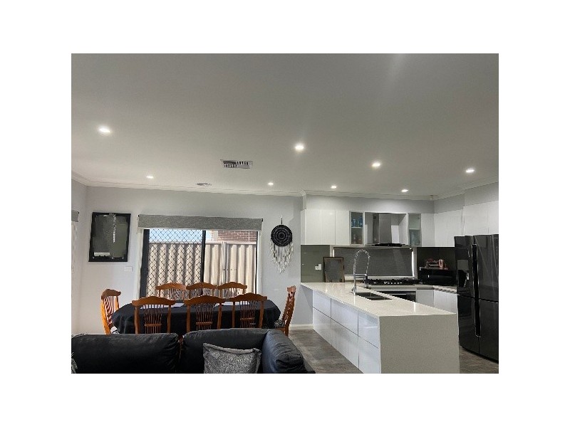 42 Gatestone Road, Epping VIC 3076