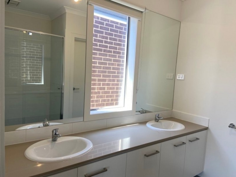 50 Vautier Avenue, Mickleham VIC 3064