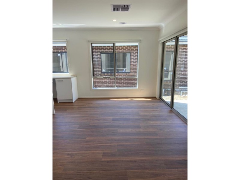 50 Vautier Avenue, Mickleham VIC 3064