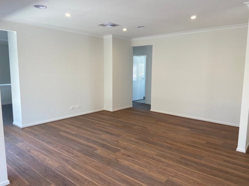 50 Vautier Avenue, Mickleham VIC 3064