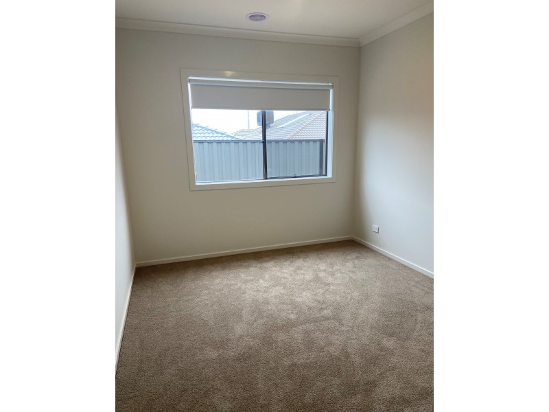 23 Bowenia Avenue, Craigieburn VIC 3064