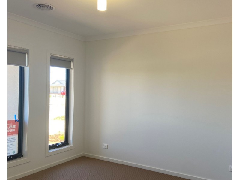 42 Harper Boulevard, Mount Duneed VIC 3216