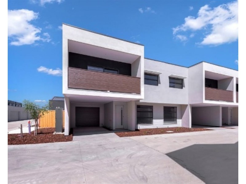 15 Melotte Place, Wyndham Vale VIC 3024