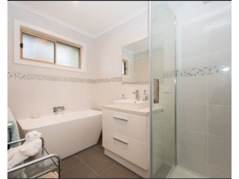 2/35 Hutton Avenue, Ferntree Gully VIC 3156