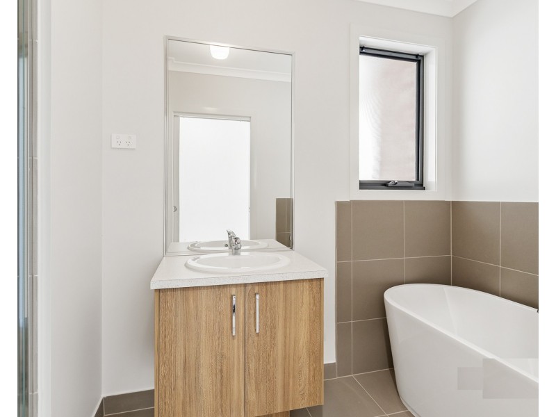 1/68 Duke Street, Braybrook VIC 3019
