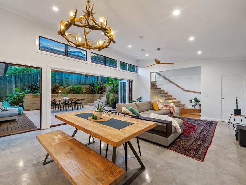 35 Barwood Street, Newmarket QLD 4051