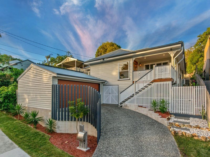 35 Barwood Street, Newmarket QLD 4051