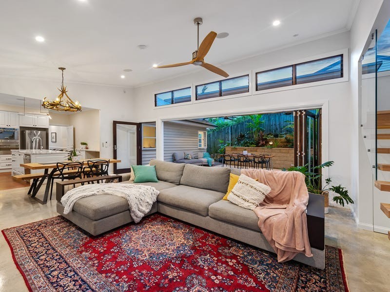 35 Barwood Street, Newmarket QLD 4051