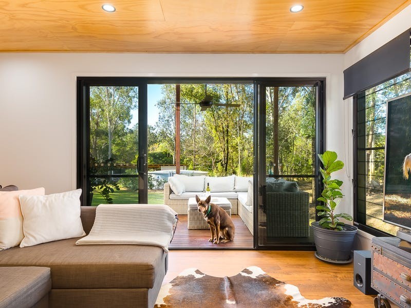 35 McLean Road South, Camp Mountain QLD 4520