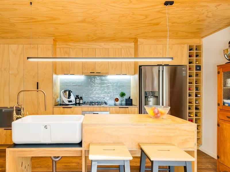 35 McLean Road South, Camp Mountain QLD 4520