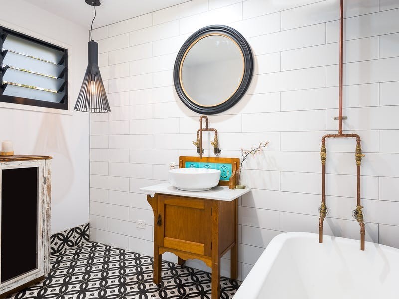 35 McLean Road South, Camp Mountain QLD 4520