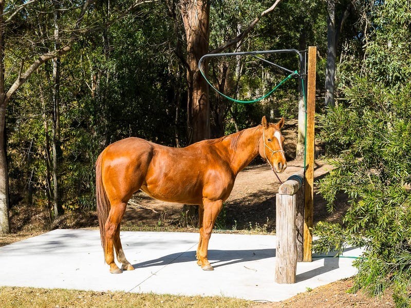 35 McLean Road South, Camp Mountain QLD 4520