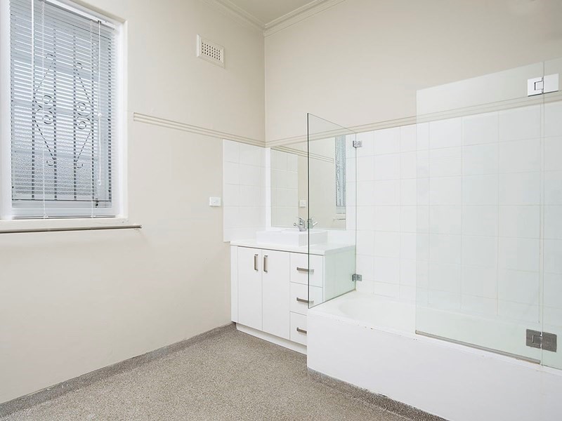 2/34 Llewellyn Street, New Farm QLD 4005