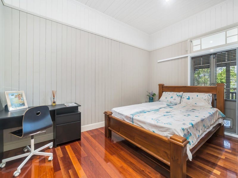 23 Mark Street, Newmarket QLD 4051