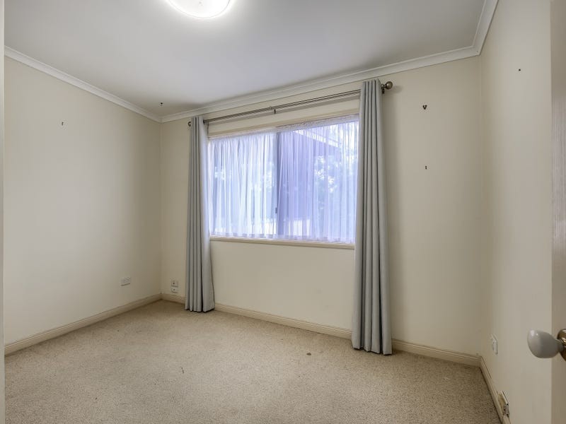 15 Venetia Street, Stafford Heights QLD 4053