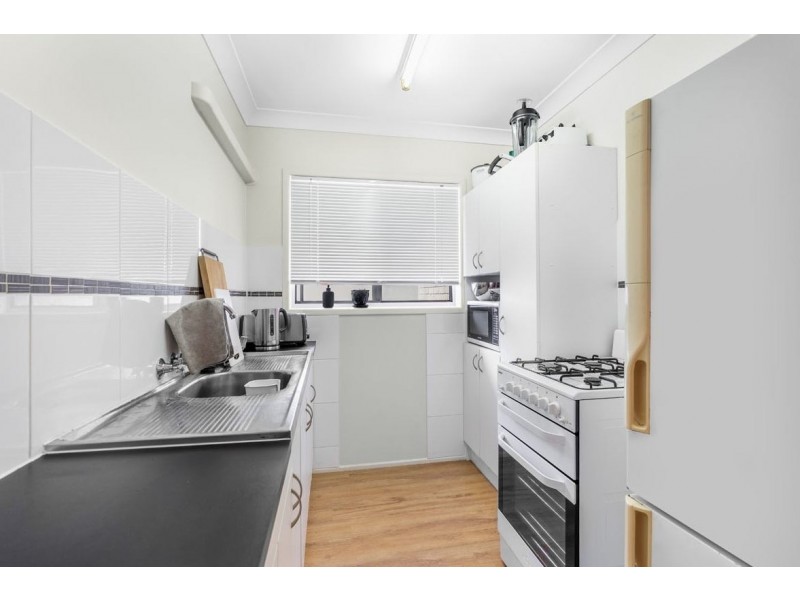 2/38 Victor Street, Holland Park QLD 4121