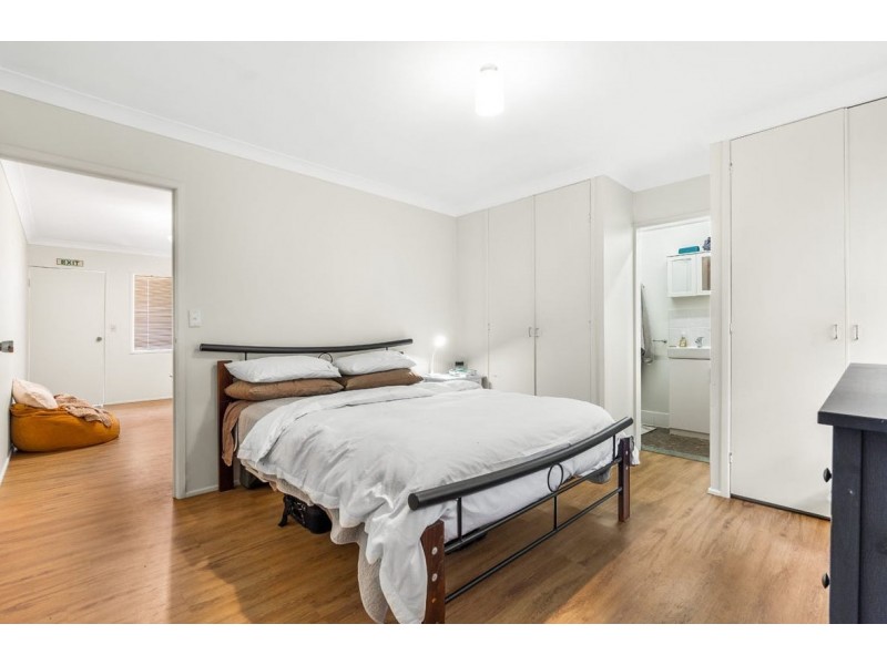 2/38 Victor Street, Holland Park QLD 4121