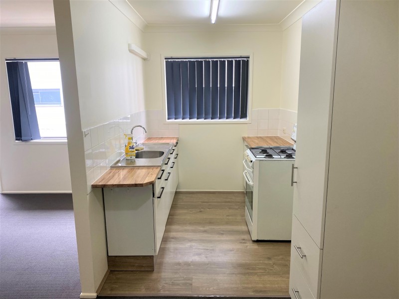 4/38 Victor Street, Holland Park QLD 4121