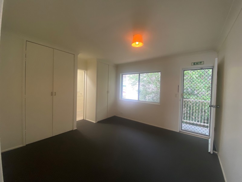 4/38 Victor Street, Holland Park QLD 4121