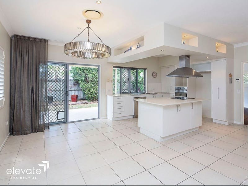 39 Webster Avenue, Hendra QLD 4011