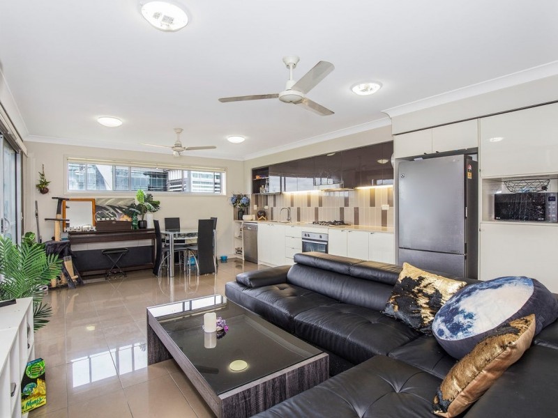 412/8 Hurworth Street, Bowen Hills QLD 4006