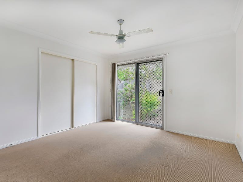 6 Freesia Close, Springfield Lakes QLD 4300