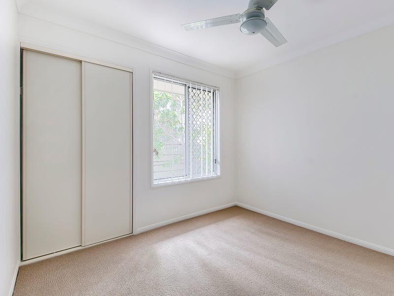 6 Freesia Close, Springfield Lakes QLD 4300