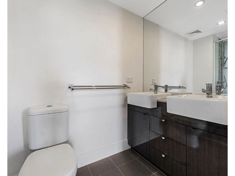 1402/67 Linton Street, Kangaroo Point QLD 4169