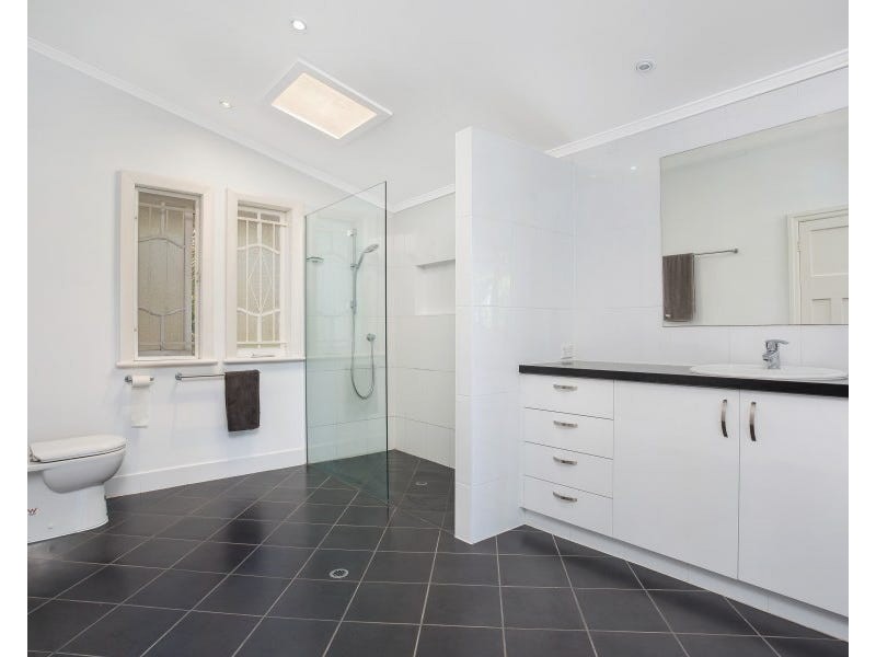 28 Sellheim Street, Grange QLD 4051