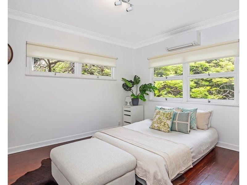 230 Chatsworth Road, Coorparoo QLD 4151