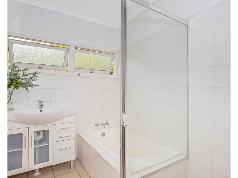 230 Chatsworth Road, Coorparoo QLD 4151