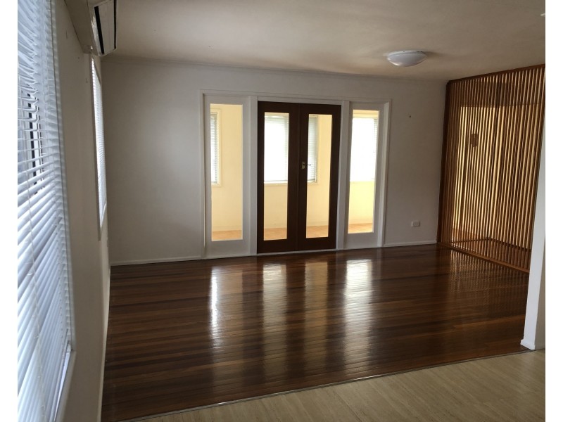 10 Koree Street, Carina QLD 4152