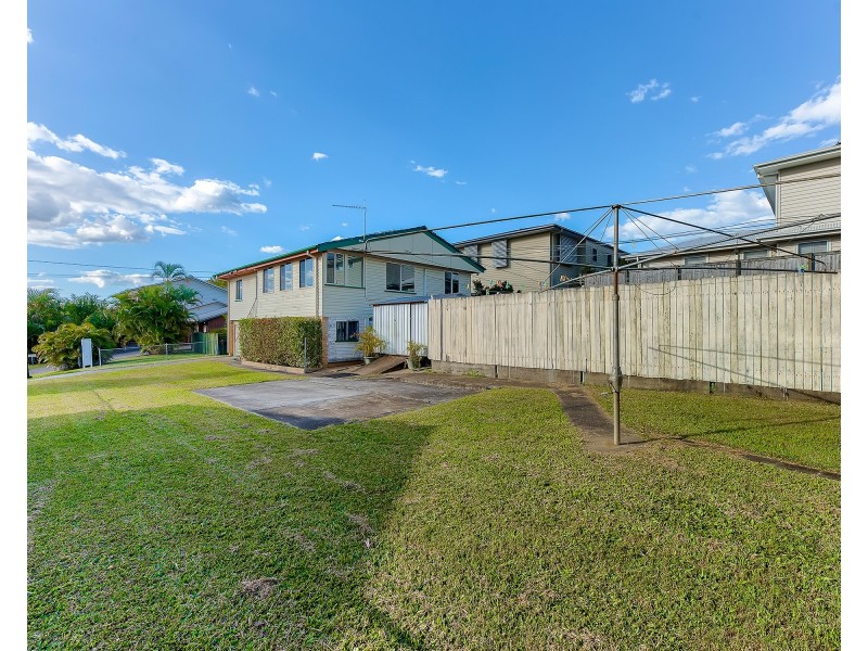 10 Koree Street, Carina QLD 4152