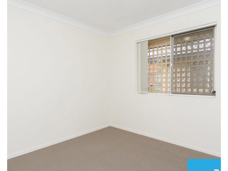 2/23 Cleveland Street, Greenslopes QLD 4120