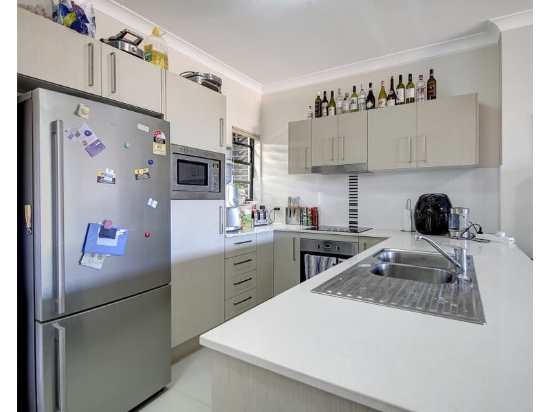 8/23 Potts Street, East Brisbane QLD 4169