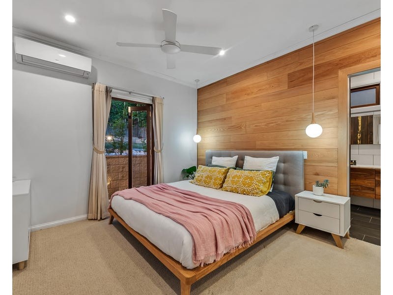 35 Barwood Street, Newmarket QLD 4051