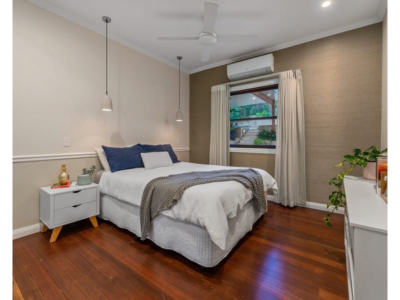 35 Barwood Street, Newmarket QLD 4051