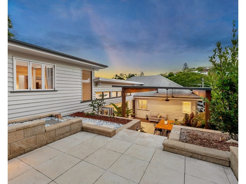 35 Barwood Street, Newmarket QLD 4051