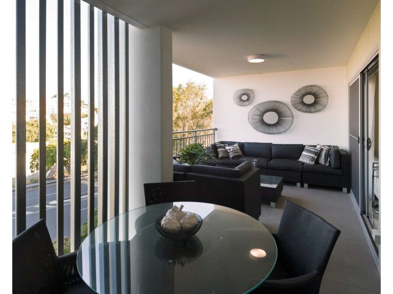 506/8 Hurworth Street, Bowen Hills QLD 4006