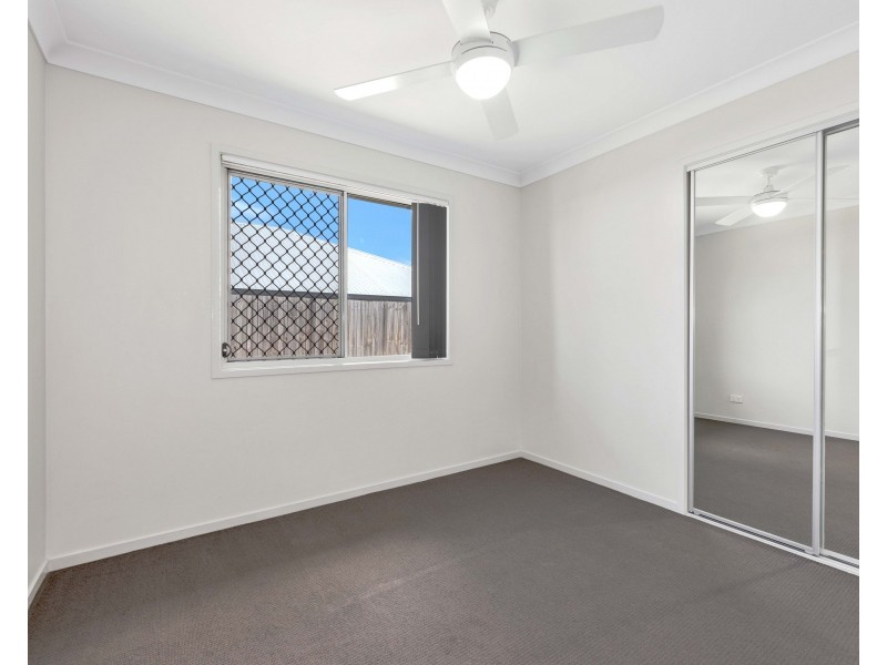 1/26 Conifer Avenue, Brassall QLD 4305