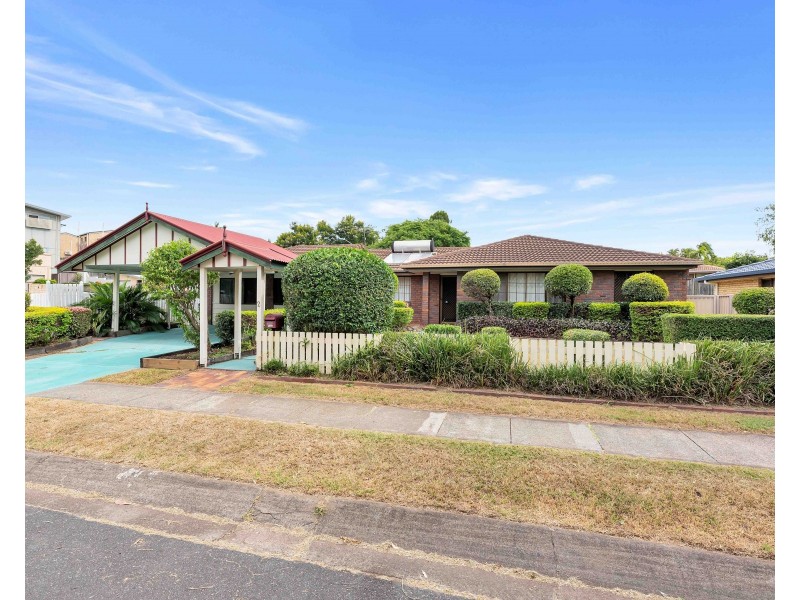 2 Maranoa Street, Carina Heights QLD 4152