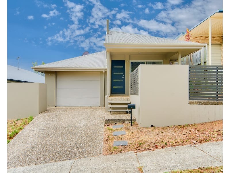 6 Freesia Close, Springfield Lakes QLD 4300