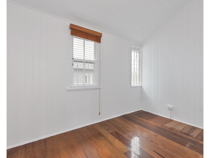 132 Bennetts Road, Norman Park QLD 4170